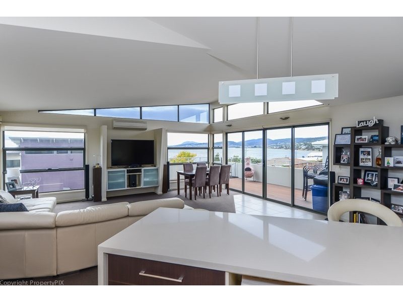 1/351 Carella Street, Tranmere TAS 7018