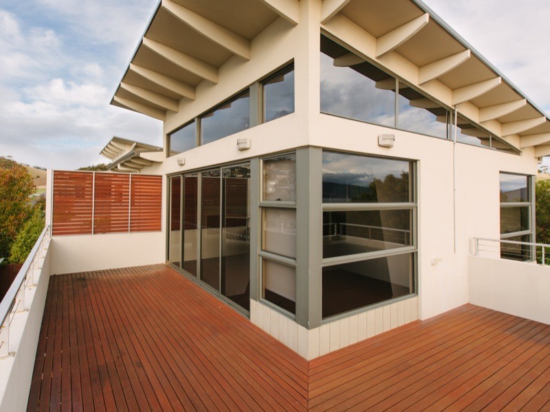 1/351 Carella Street, Tranmere TAS 7018