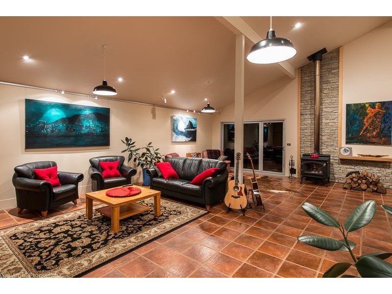 32 Bramble Street, Ridgeway TAS 7054