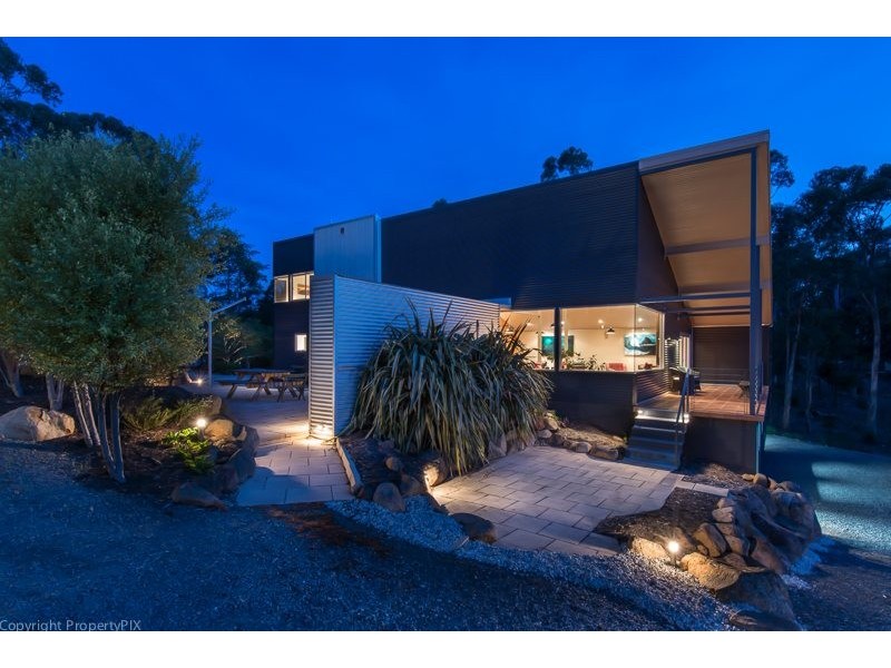 32 Bramble Street, Ridgeway TAS 7054