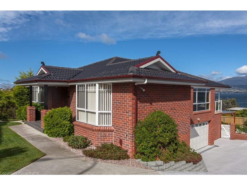 305 Carella Street, Tranmere TAS 7018