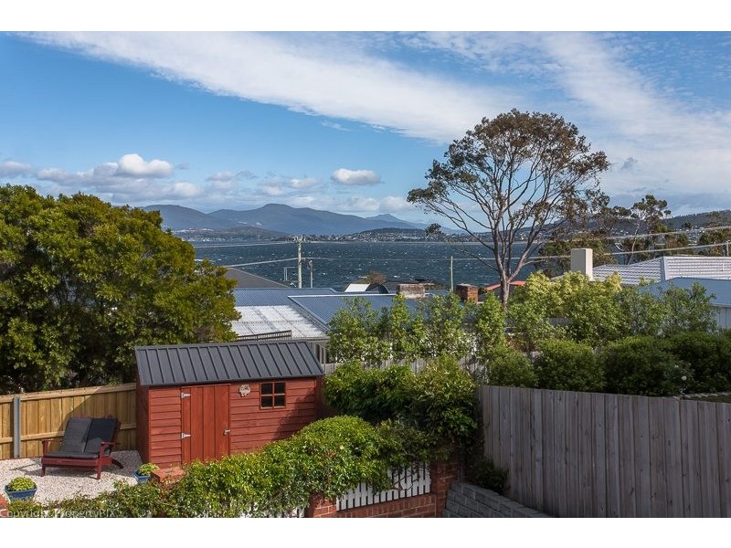 305 Carella Street, Tranmere TAS 7018