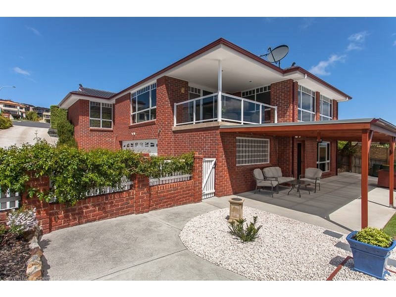 305 Carella Street, Tranmere TAS 7018