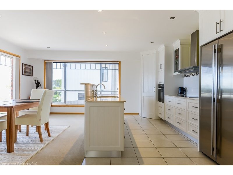 305 Carella Street, Tranmere TAS 7018
