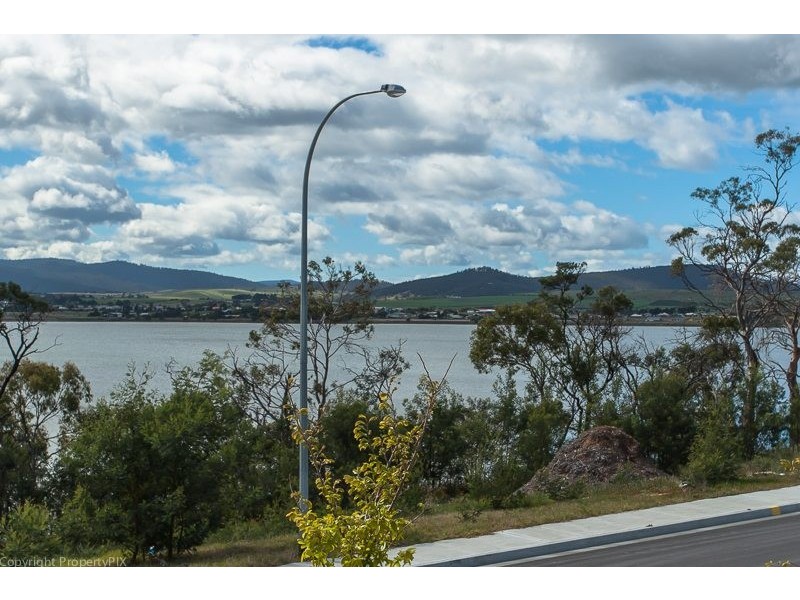 46 Esplanade, Midway Point TAS 7171