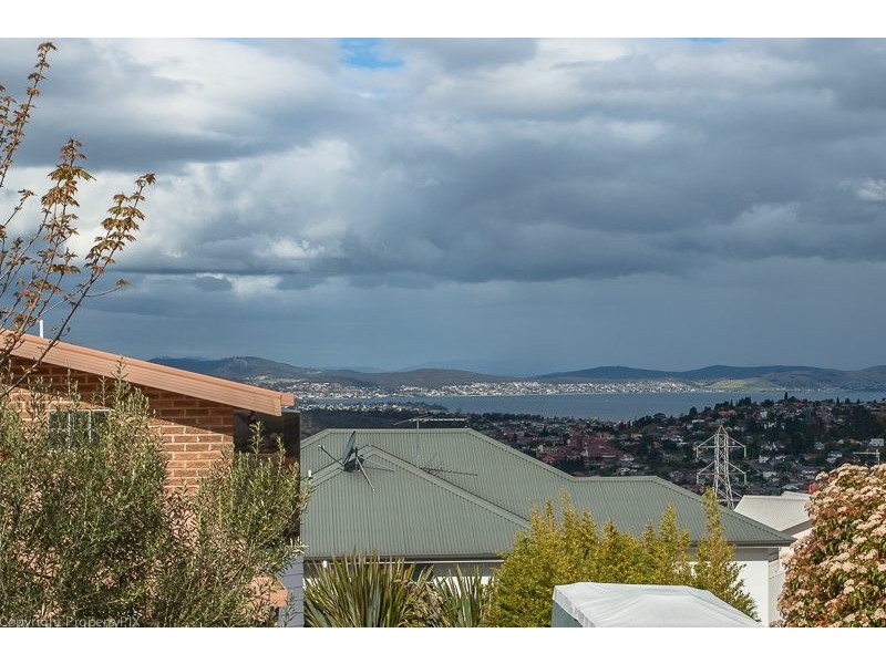 55 Girrabong Road, Lenah Valley TAS 7008