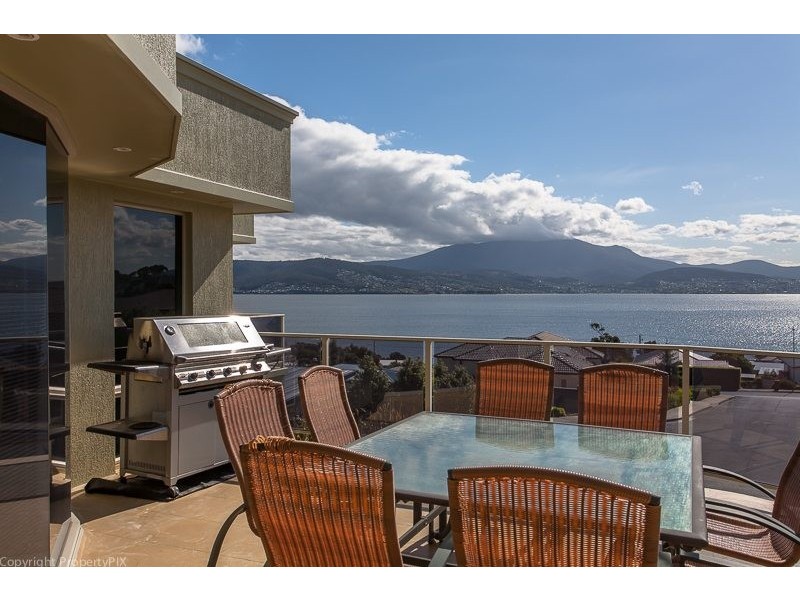 4 Parrott Place, Tranmere TAS 7018