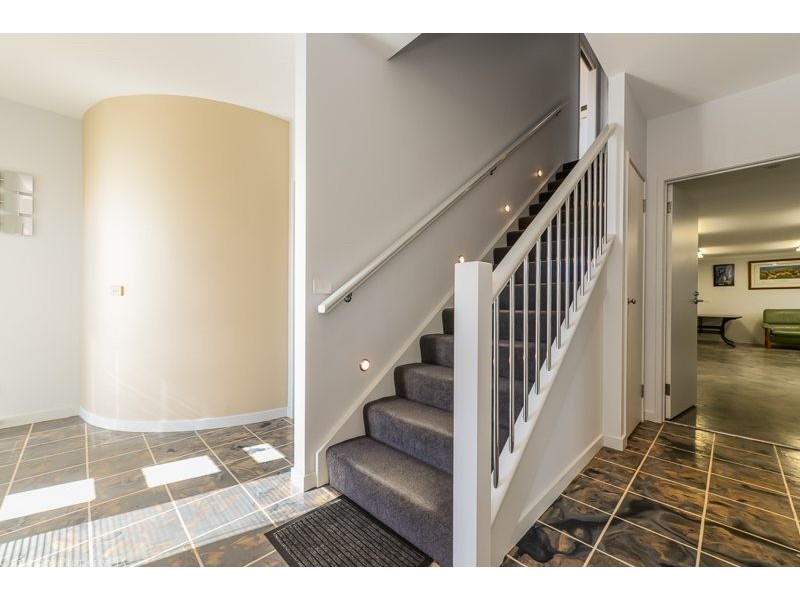 4 Parrott Place, Tranmere TAS 7018