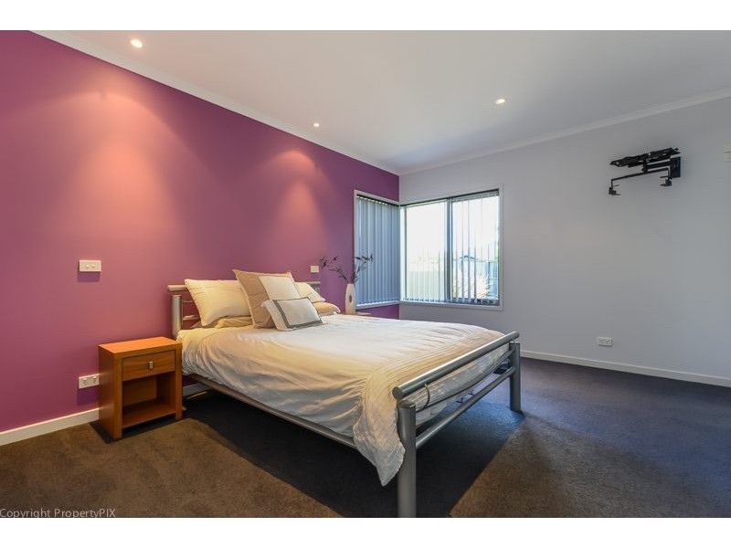 4 Parrott Place, Tranmere TAS 7018