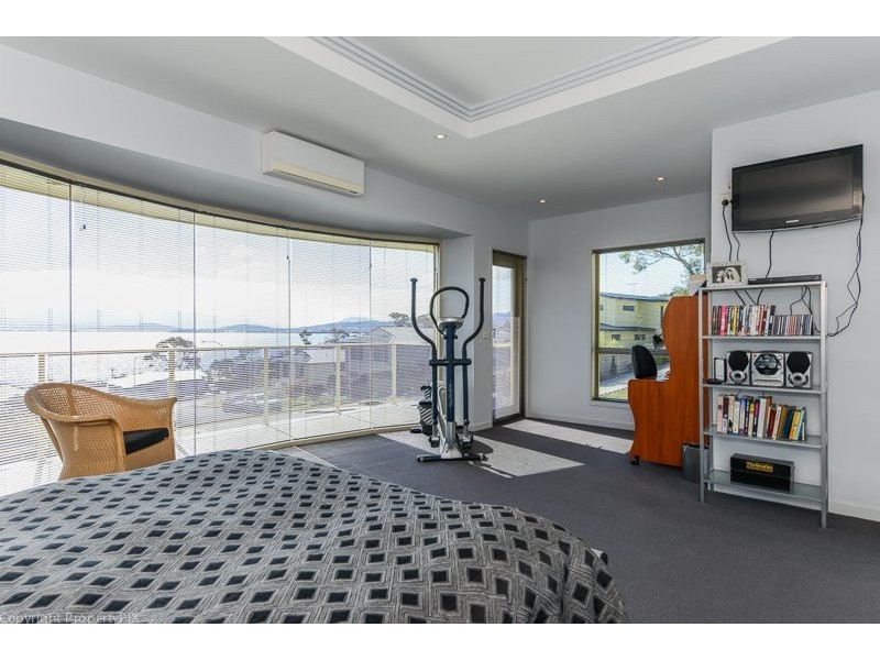4 Parrott Place, Tranmere TAS 7018