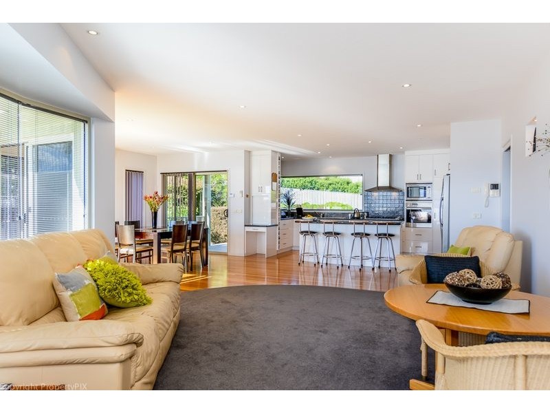 4 Parrott Place, Tranmere TAS 7018