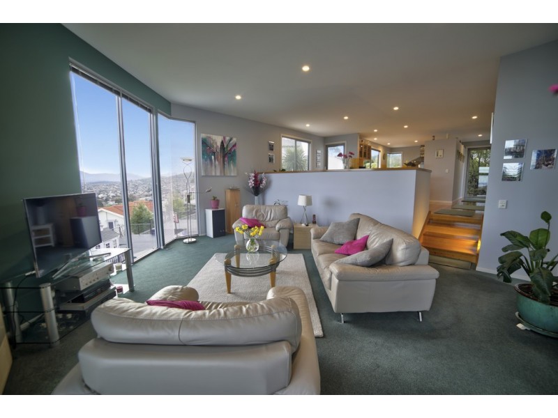 25 Skyline Drive, Howrah TAS 7018