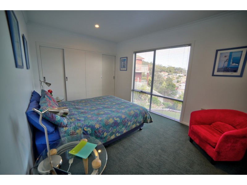 25 Skyline Drive, Howrah TAS 7018