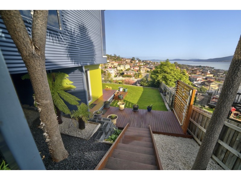 25 Skyline Drive, Howrah TAS 7018