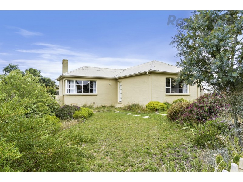 14 Lewan Avenue, Kingston TAS 7050