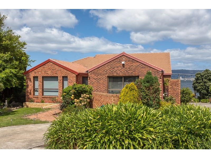 4 Koluri Court, Lindisfarne TAS 7015
