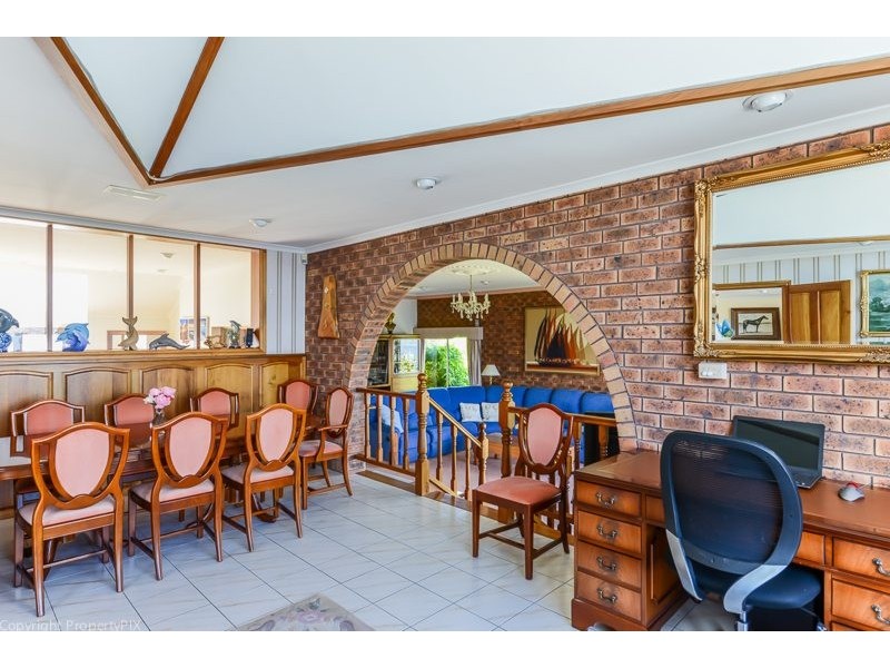 4 Koluri Court, Lindisfarne TAS 7015