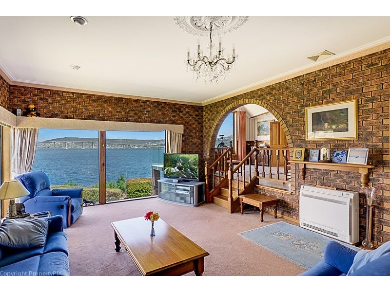 4 Koluri Court, Lindisfarne TAS 7015