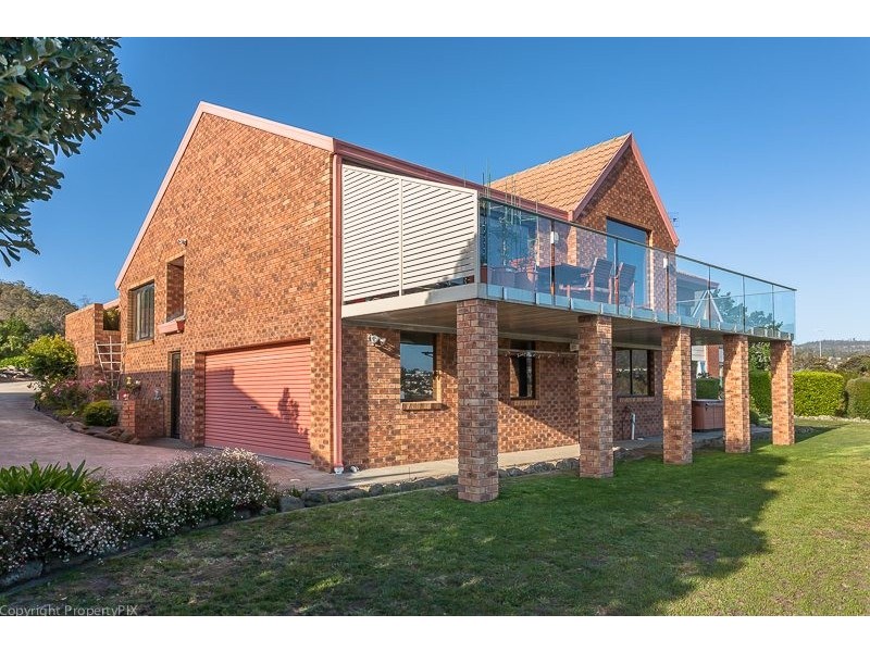 4 Koluri Court, Lindisfarne TAS 7015