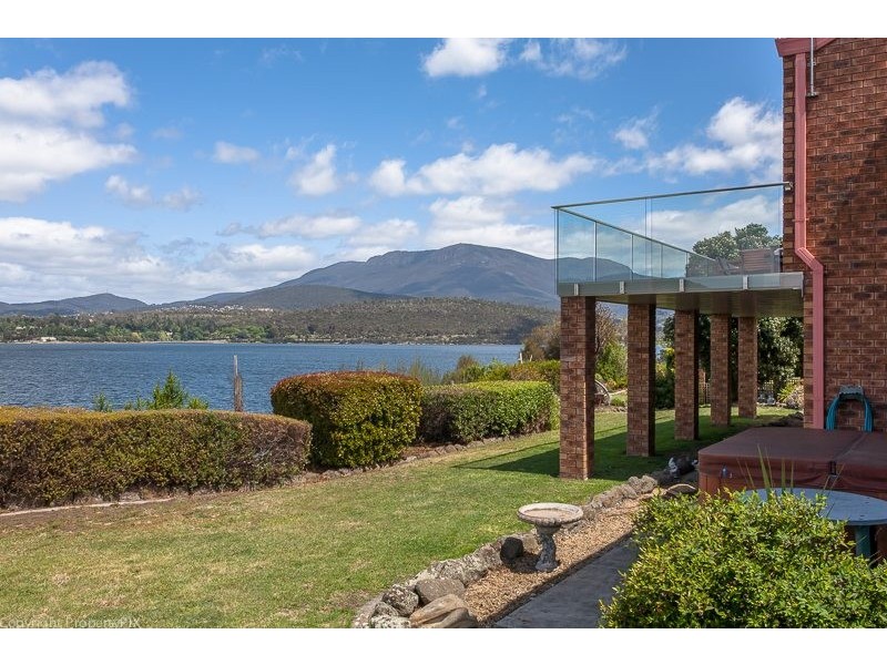 4 Koluri Court, Lindisfarne TAS 7015