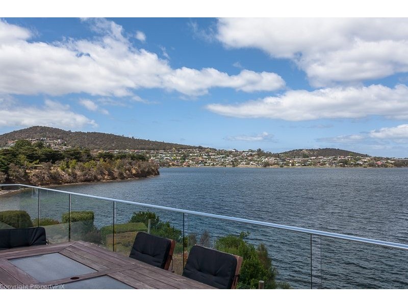 4 Koluri Court, Lindisfarne TAS 7015