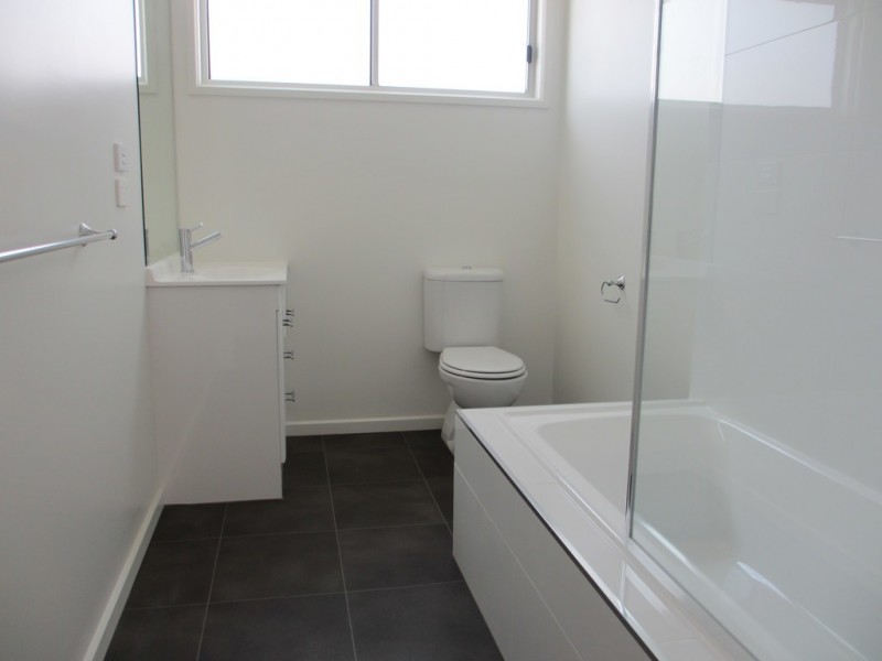 2/16 Dossiter Street, Bellerive TAS 7018