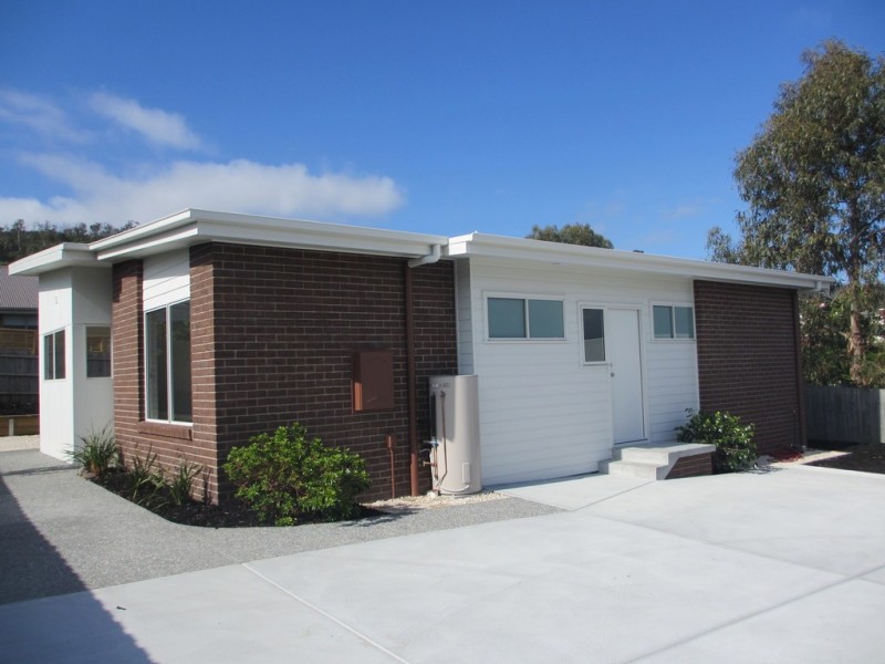 2/16 Dossiter Street, Bellerive TAS 7018