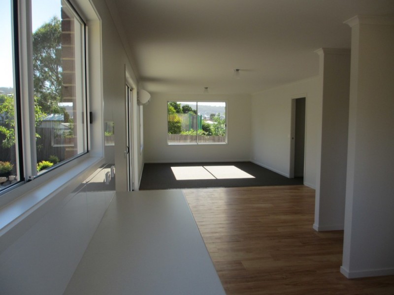 2/16 Dossiter Street, Bellerive TAS 7018