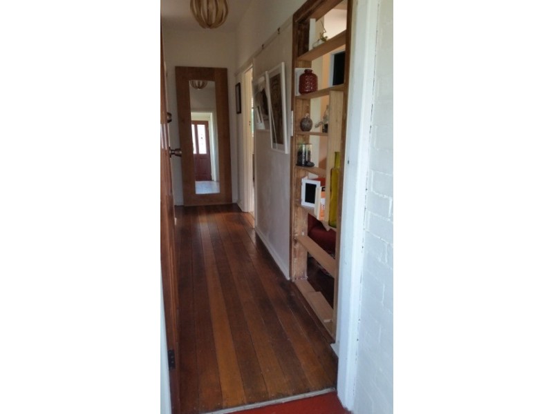 9 Gregson Avenue, New Town TAS 7008