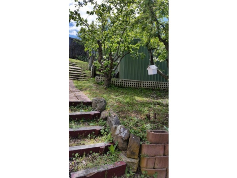 9 Gregson Avenue, New Town TAS 7008