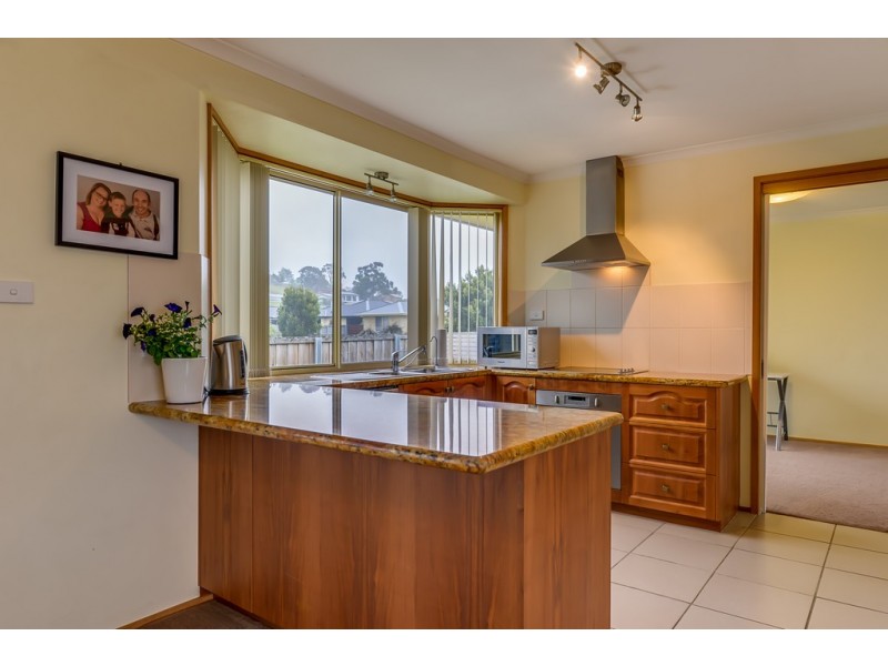 2 Lotus Court, Margate TAS 7054