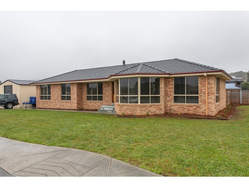 2 Lotus Court, Margate TAS 7054