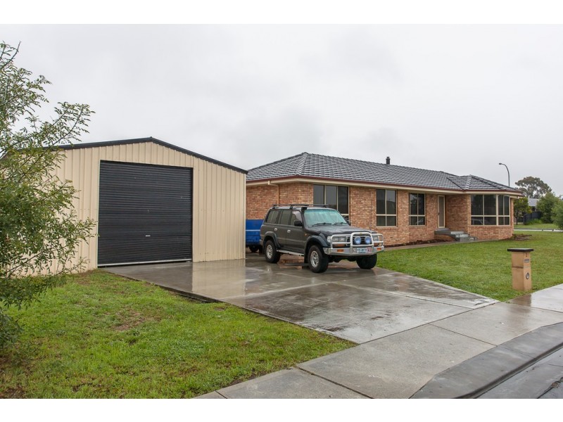 2 Lotus Court, Margate TAS 7054