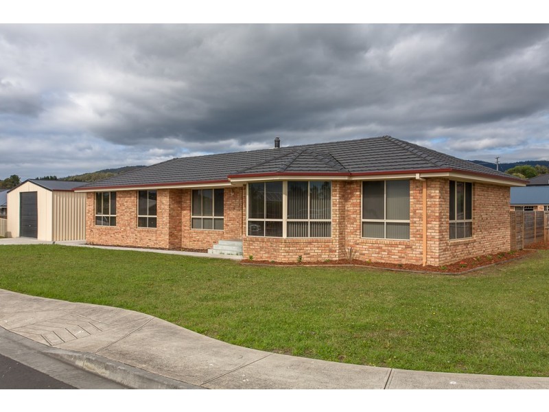 2 Lotus Court, Margate TAS 7054