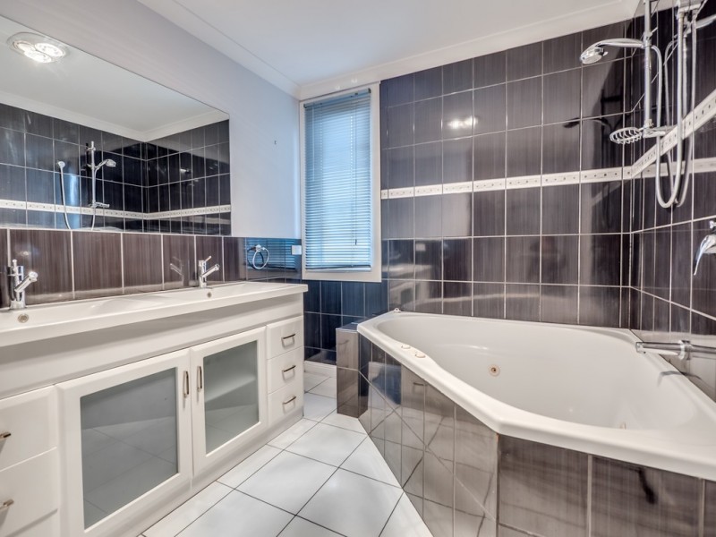 140 Bowen Road, Lutana TAS 7009