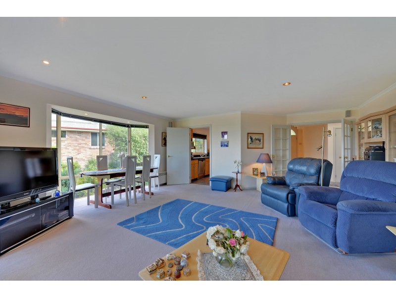 42 Skyline Drive, Howrah TAS 7018