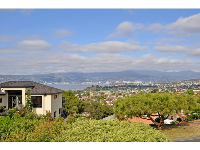 42 Skyline Drive, Howrah TAS 7018