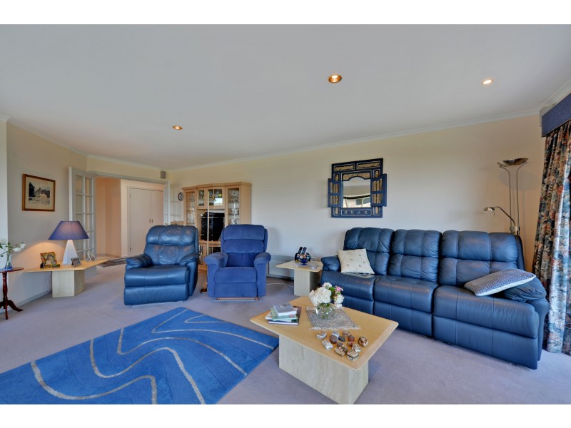 42 Skyline Drive, Howrah TAS 7018