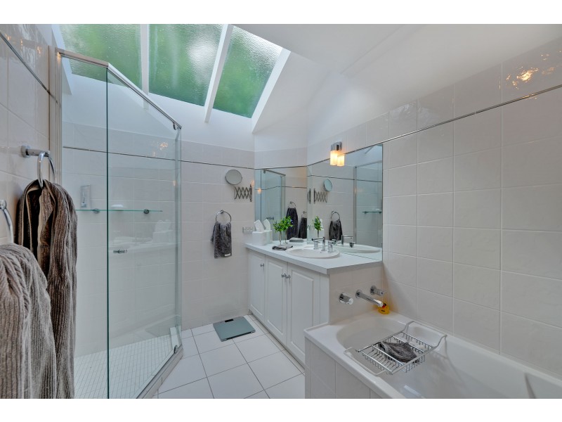 42 Skyline Drive, Howrah TAS 7018
