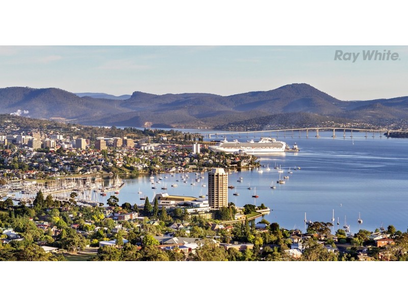 4 Glover Drive, Sandy Bay TAS 7005