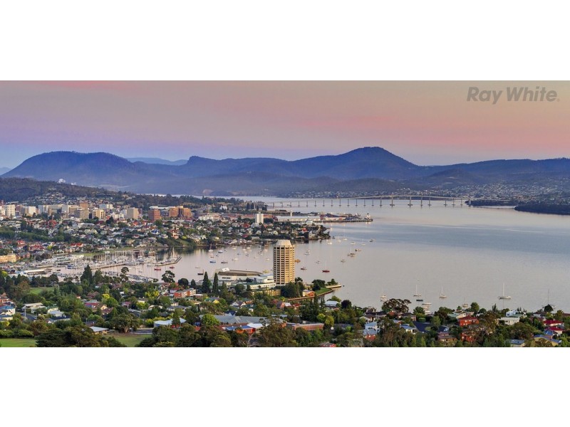 4 Glover Drive, Sandy Bay TAS 7005