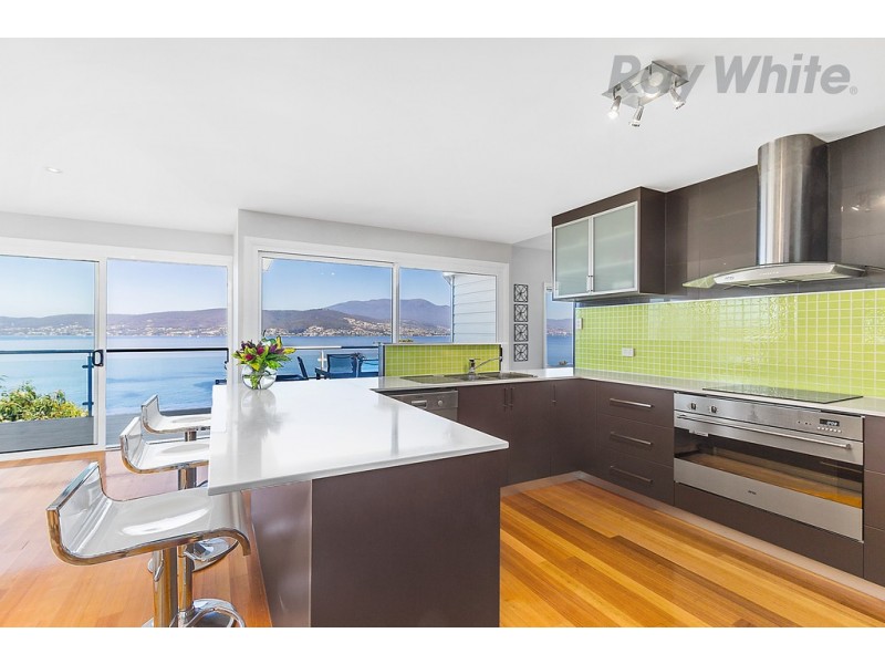959 Oceana Drive, Tranmere TAS 7018