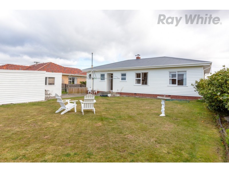 9 Correa Street, Howrah TAS 7018