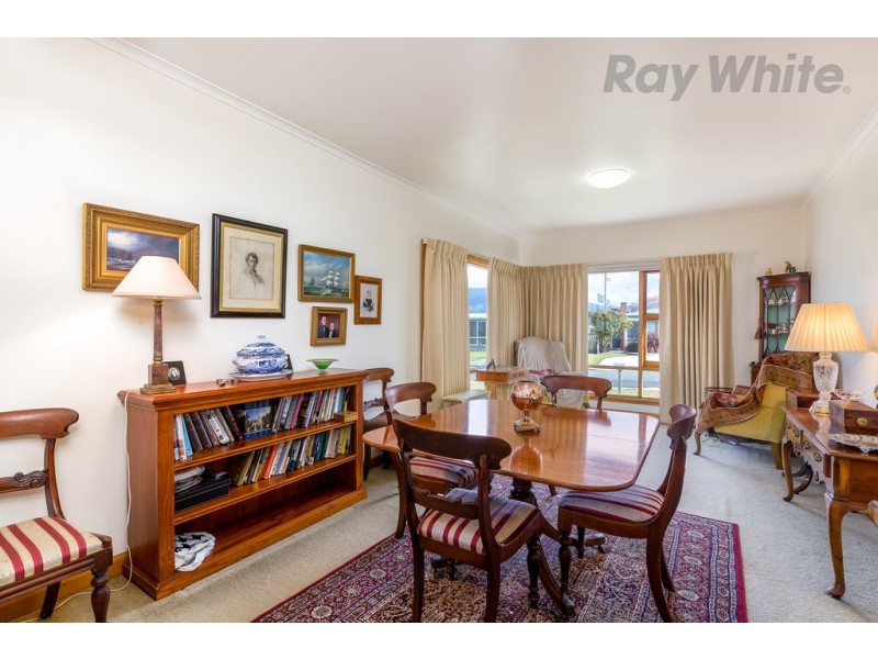 9 Correa Street, Howrah TAS 7018