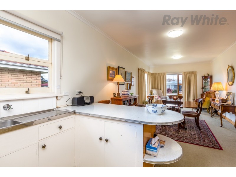 9 Correa Street, Howrah TAS 7018