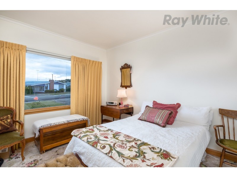9 Correa Street, Howrah TAS 7018