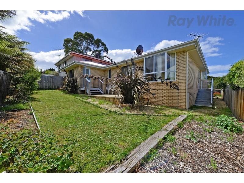 32 Opal Drive, Blackmans Bay TAS 7052