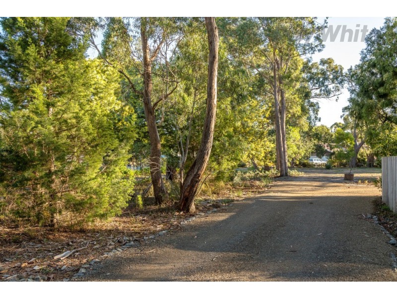 74A Burwood Drive, Blackmans Bay TAS 7052