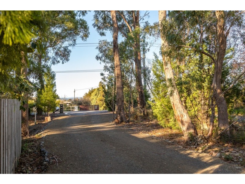 74A Burwood Drive, Blackmans Bay TAS 7052