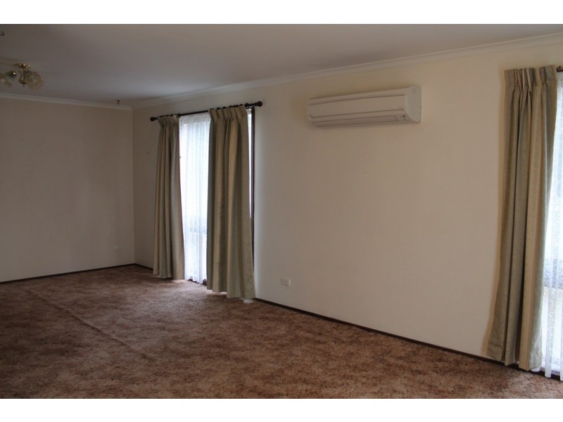 2 Lucinda Parade, Lutana TAS 7009